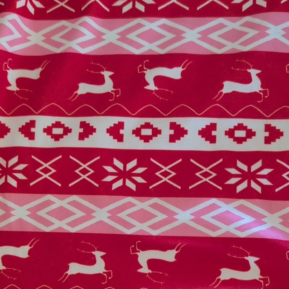 New Nordic Reindeers Snowflakes Red and White 2 Piece PAJAMA SET Womens S XMAS